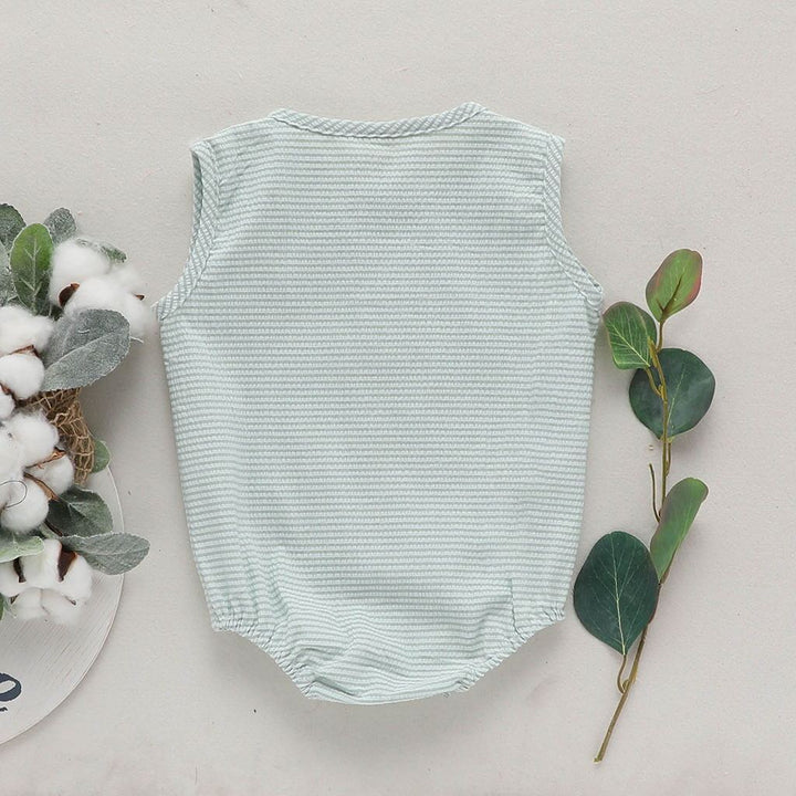 Elevate Your Baby's Wardrobe with the Toddler Cotton and Linen Cute Climbing Romper