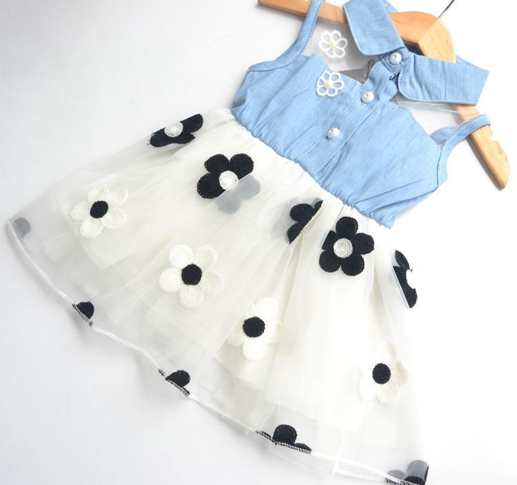 Summer girls wear denim skirt