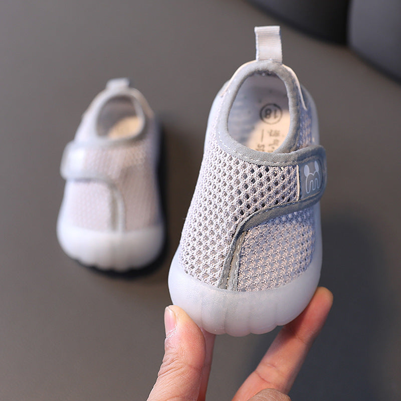 Children's Shoes Slip Through The Net