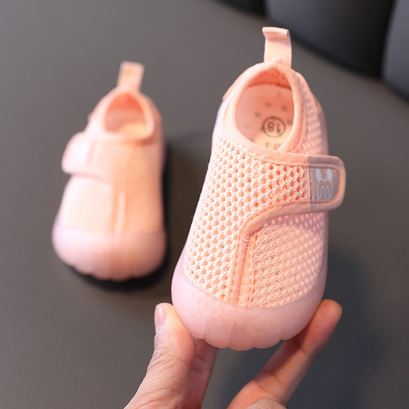 Children's Shoes Slip Through The Net